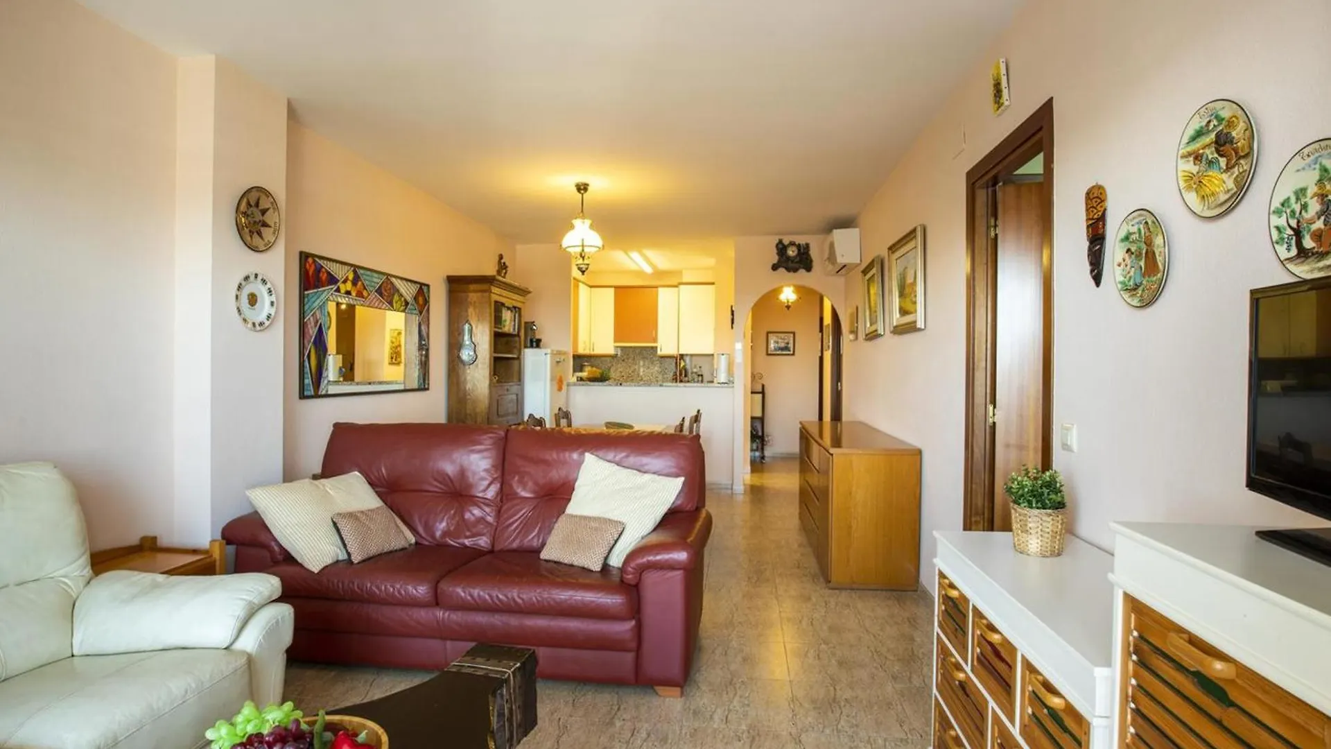Apartamento En Empuriabrava: Frente Al Mar, Piscinas, Parking Y Vistas A La Bahia - Hisp-288-39 Spain