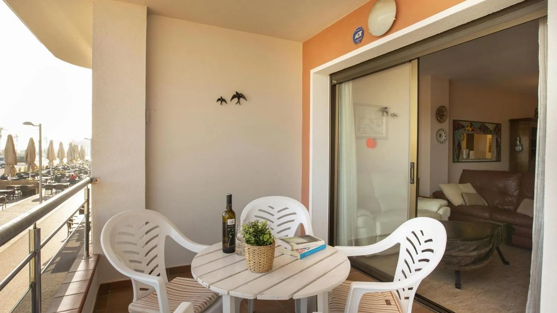 Apartamento En Empuriabrava: Frente Al Mar, Piscinas, Parking Y Vistas A La Bahia - Hisp-288-39 0*, Empuriabrava